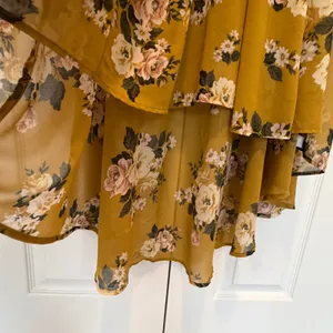 Torrid Floral Chiffon High Low Maxi Dress Flutter Sleeve Gold Size 1 1X No Slip thumbnail 10