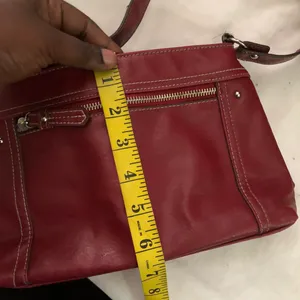 90s/2000s Y2K Vintage Burgundy res leather shoulder hand bag purse. #whimsygoth #grunge #tomantic #coquette #western boho thumbnail 6