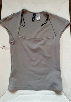 H&M Divided Top thumbnail 2