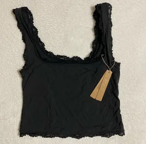 SKIMS Fits Everybody Lace Tank Top thumbnail 3