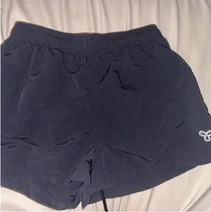 Aritzia TNA Shorts thumbnail 1