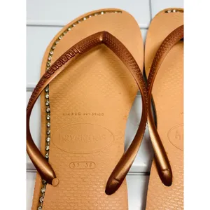 Havaianas Slim Flip Flops Rose Gold with Diamond-like stones embedded size 7/8 thumbnail 5