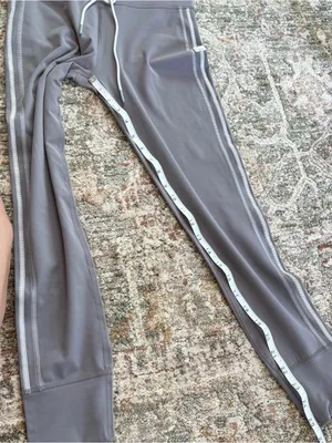 Vuori Daily Sport Legging Size Medium Smoke thumbnail 8