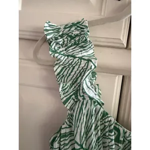 Blu Pepper Green Tropical Ruffle Mini Sundress Size Small Resort Vacation thumbnail 3