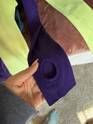 Lululemon Long Sleeve thumbnail 3