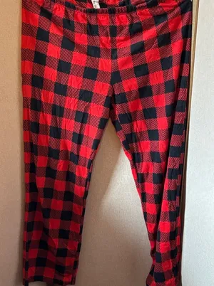 FINAL MARKDOWN Ladies Red and Black arctic trail Plaid flannel Pajama Pants larg thumbnail 1