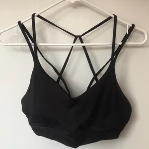 Old Navy Active Go-Dry Black Strappy Women's SportsBra thumbnail 4