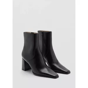 Mango Minimalist Black Vegan Leather Classic Elegance Ankle Block Heel Boots 9.5 thumbnail 3
