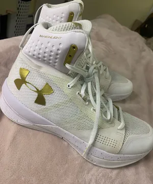 Under Armour UA Highlight Ace 2.0 White Gold Volleyball Womens Size 10 thumbnail 1