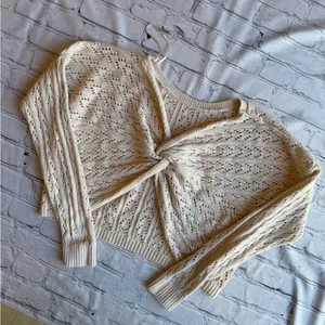 Hollister Open Knit Top Shrug Sweater Neutral Womens Twist Front Crop thumbnail 2