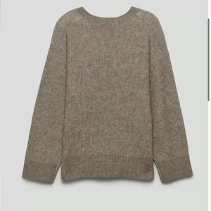 Aritzia Babaton Georgie Sweater Oversized crew-neck sweater thumbnail 2