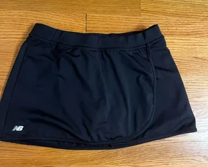 New Balance Black Tennis Skirt Built In Shorts thumbnail 1