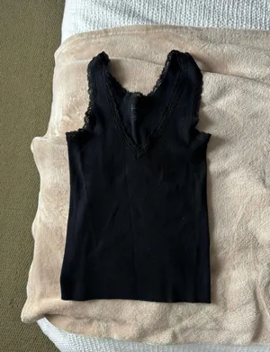 PacSun Lace Crop Tank thumbnail 1