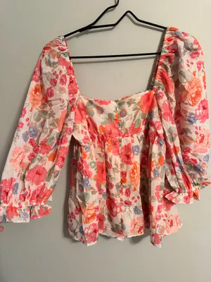 Boutique Top thumbnail 4