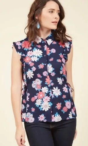ModCloth Energetic Effort Floral Button-Up Blouse Size M thumbnail 1