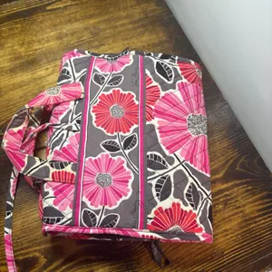 Vera Bradley Travel/Cosmetic Carrier‎ thumbnail 2