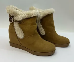 Guess Tan Faux Fur Winter Boots size 7M thumbnail 1
