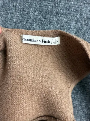 Abercrombie & Fitch Woman Small sweater V-neck subtle ribbed Tank thumbnail 5
