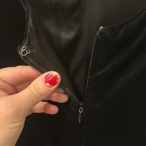Vintage Black Velvet Scott McClintook Evening Gown | Size 8 thumbnail 10