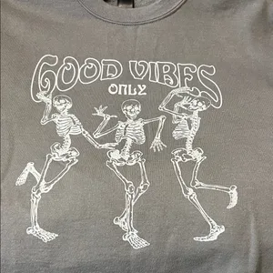Sweet Claire Gray 'Good Vibes Only' Sweatshirt thumbnail 2