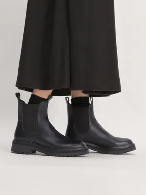 NIB Everlane The Lug Chelsea Boot thumbnail 2