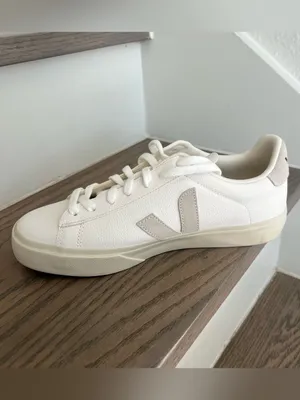 SINGLE RIGHT SHOE Veja Campo Leather Sneaker in Extra White / Natural Suede thumbnail 3