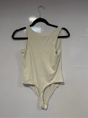 Lululemon Square Neck Wundermost Cream Tank Bodysuit thumbnail 4