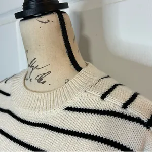 Tahari Striped Cropped Sweater thumbnail 4