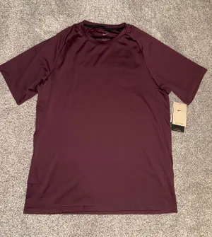 Nike A.P.S. Dri-FIT ADV Short-Sleeve Versatile Training Top thumbnail 1