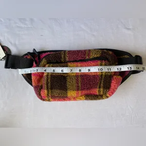 Women’s hands‎ free rectangular fanny pack pink plaid thumbnail 7