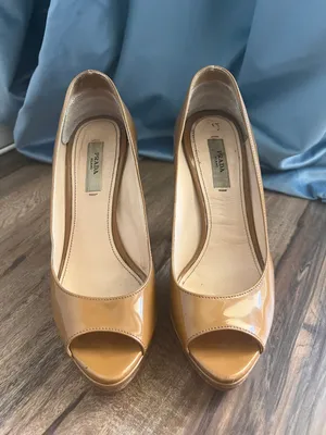 Heels thumbnail 2