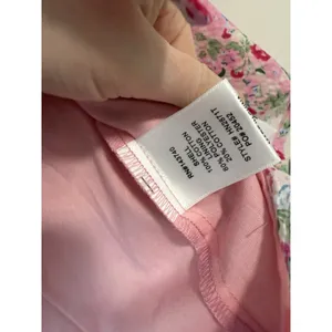 Hyacinth House Tuckernuck NWT Louisa Button Front Pink Multi Floral Blouse XS thumbnail 6