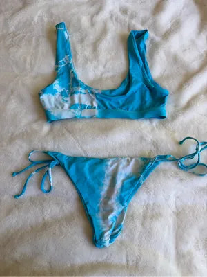 Dippin Daisy’s Swimwear Blue Tie Dye Size Small thumbnail 6