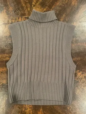 Forever 21 Gray top thumbnail 1