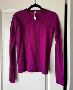 Lululemon Long Sleeve thumbnail 1