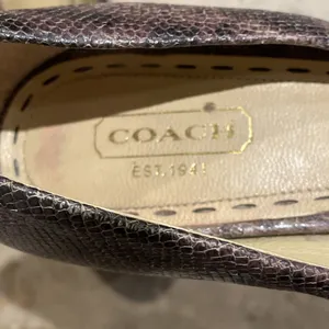 Coach Brown Snakeskin High Heel Stiletto Shoes Womens Size 7B thumbnail 2