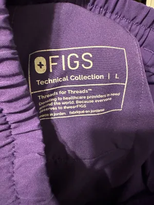 FIGS Scrubs Set thumbnail 5