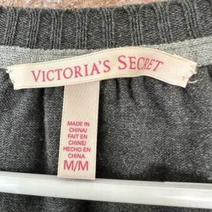 Victoria’s Secret Long Sleeve Zipper Sweater Medium Gray thumbnail 4