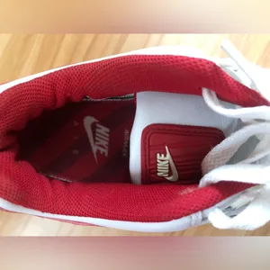 Nike Air Max Red and White SC Women's Shoes Size 6 thumbnail 9