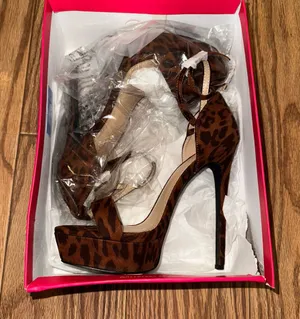 Women's Leopard Print Platform Ankle thumbnail 1