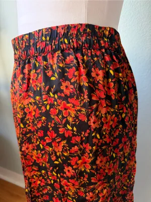 GAP Floral Midi Skirt with Side Slit Size Large thumbnail 4