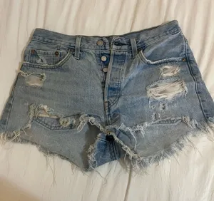 Levi’s Denim Shorts 501 thumbnail 1