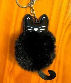 Plush ball Cat keychain thumbnail 1