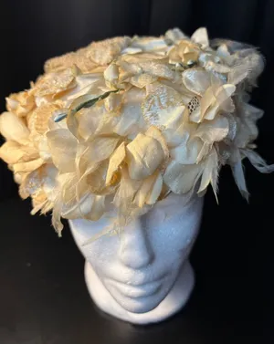 Suzy et Paulette Chapeaux Vintage Floral‎ Pillbox Hat with Veil Champagne Pearl thumbnail 1