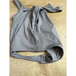 NWT Express Body Contour Scoop Neck Thong Bodysuit Gray ribbed stretch size XL thumbnail 10