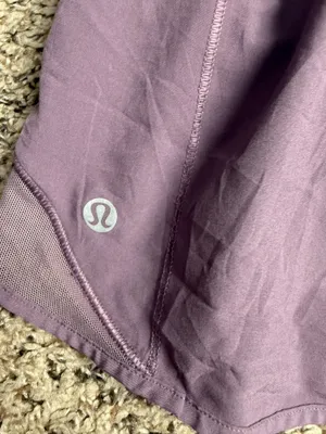 Lululemon Hotty Hot Short II *2.5" thumbnail 4