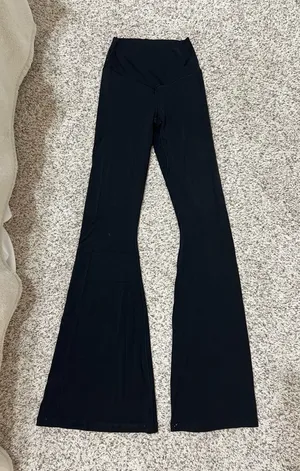 Aerie High rise crossover flare leggings black thumbnail 1