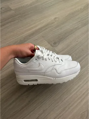 Nike Air Max 90 White Sneakers thumbnail 2