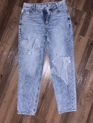 American Eagle High waisted straight leg distressed jeans thumbnail 1