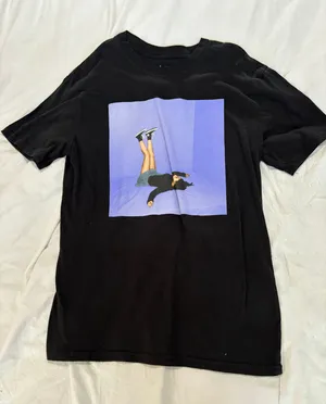Olivia Rodrigo Tee Black Size M thumbnail 1